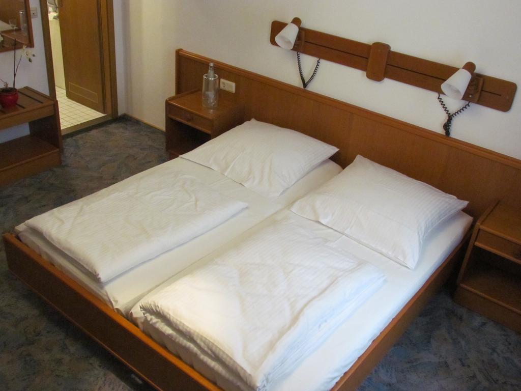 Schwabenheim an der Selz Hotel Stadt Mainz חדר תמונה