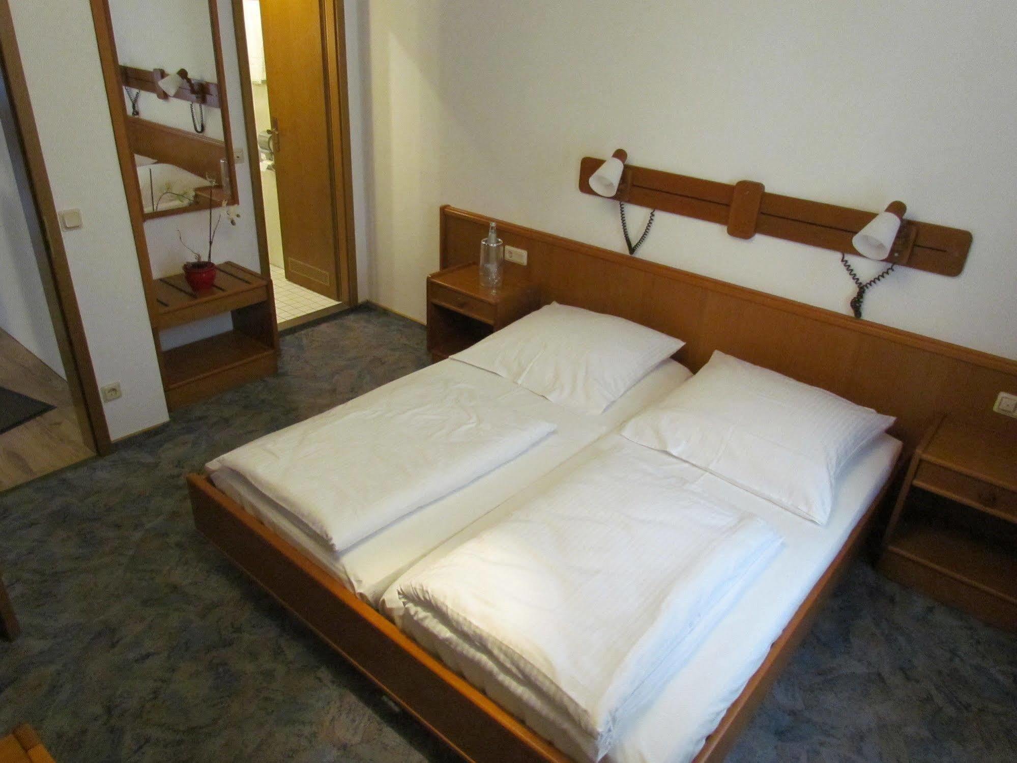 Schwabenheim an der Selz Hotel Stadt Mainz מראה חיצוני תמונה